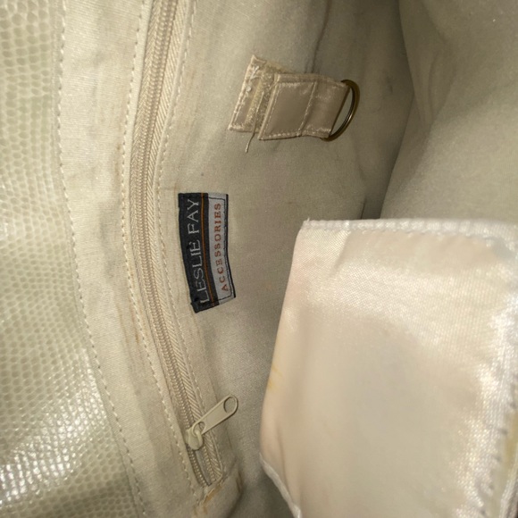 Leslie Fay Accessories Embroidered flowers - Picture 4 of 6